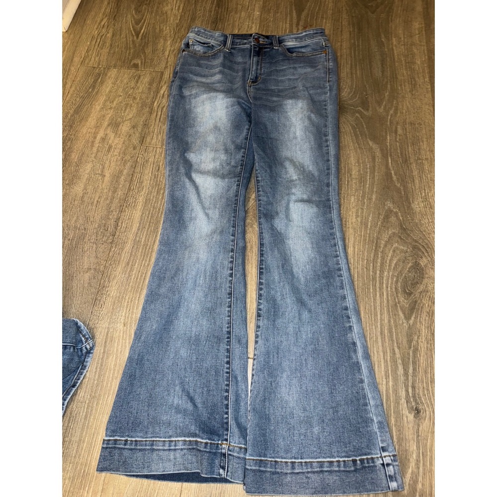 Judy Blue Los Angeles Trouser Flare Jeans Medium Wash JB82163MD Size 11/30